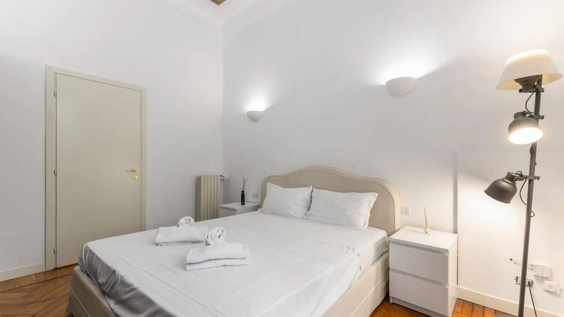 Apartment Boccaccio Apt - 4 Posti - Metro Milan Italy